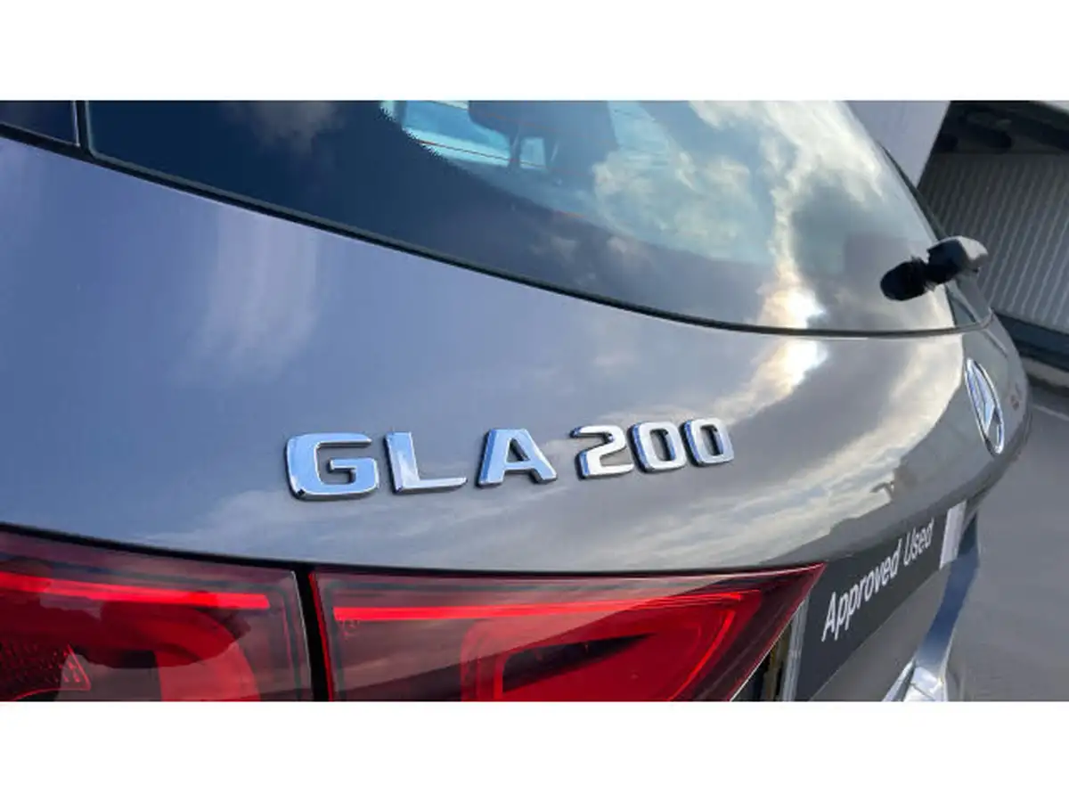2023-mercedes-benz-gla-class-13-gla-200-sport-executive-station-wagon-big-23