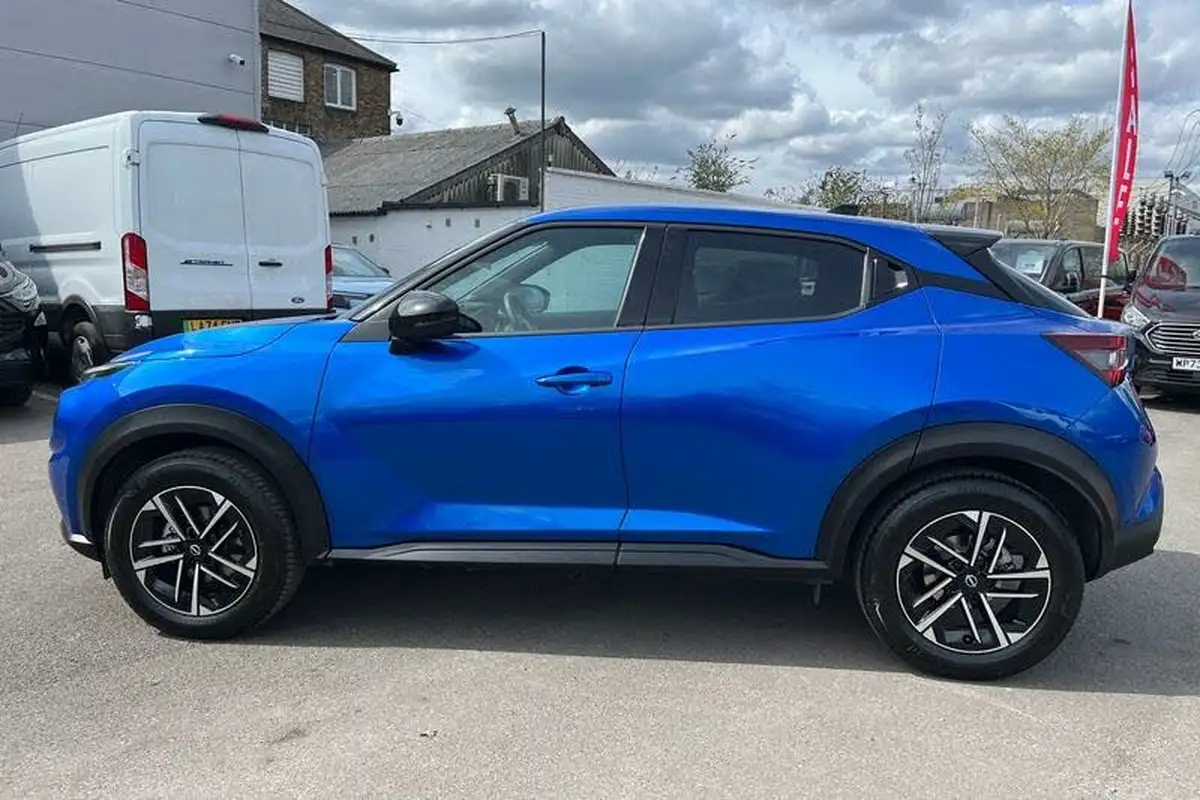 2024-nissan-juke-10-dig-t-n-connecta-big-31