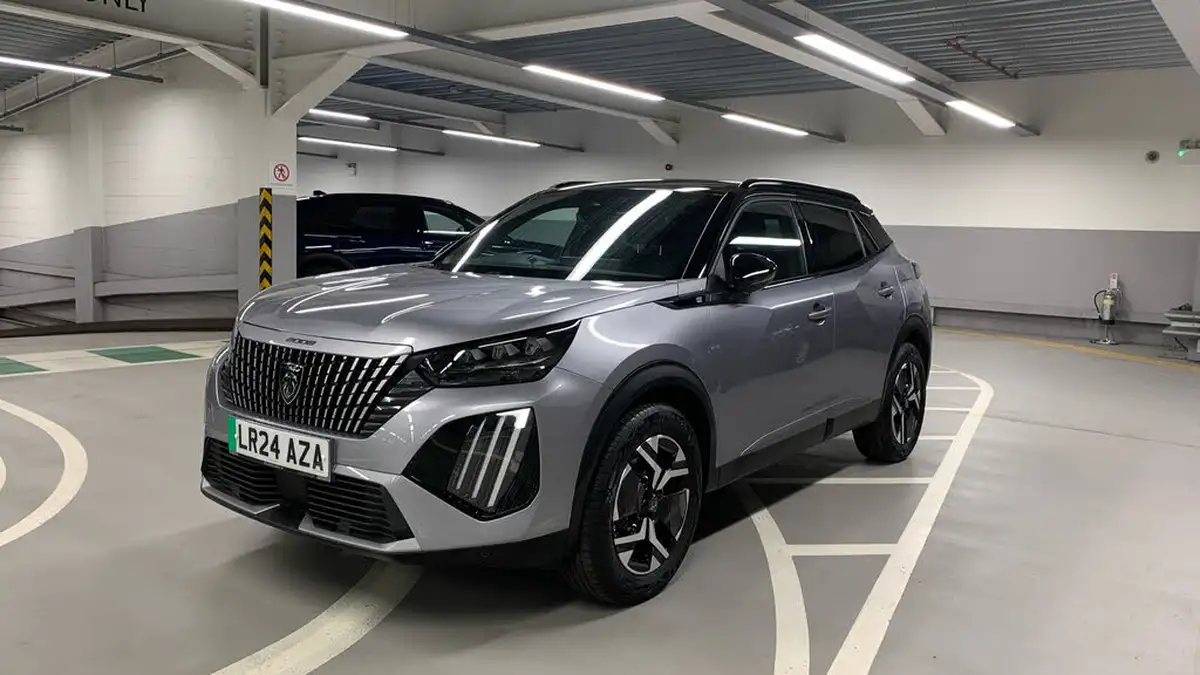 2024-peugeot-2008-suv-e-gt-136ps-50kwh-big-6