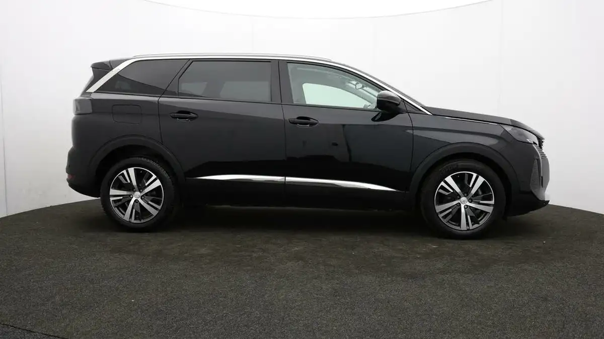 2021-peugeot-5008-suv-12-puretech-allure-big-33