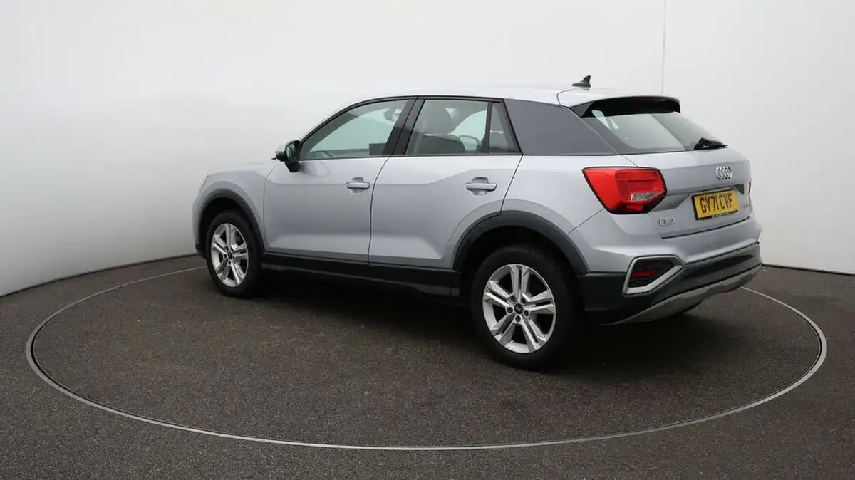 2021-audi-q2-10-30-tfsi-sport-big-5