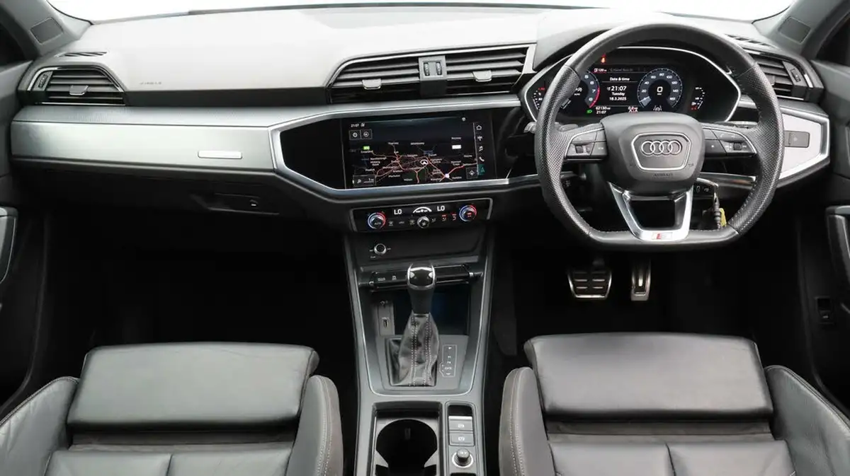2019-audi-q3-20-40-tfsi-s-line-big-13