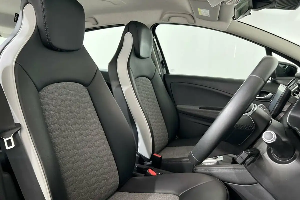 2021-renault-zoe-e-i-iconic-110ps-r110ze50-big-16