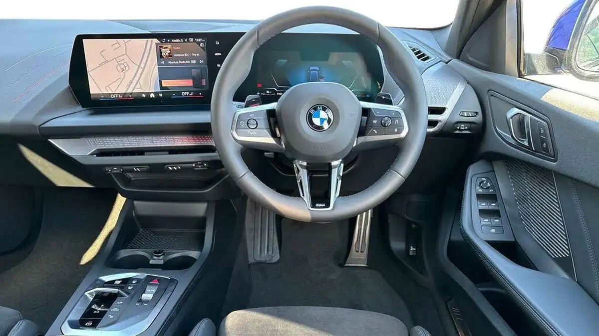 2024-bmw-1-series-15-120-m-sport-big-5
