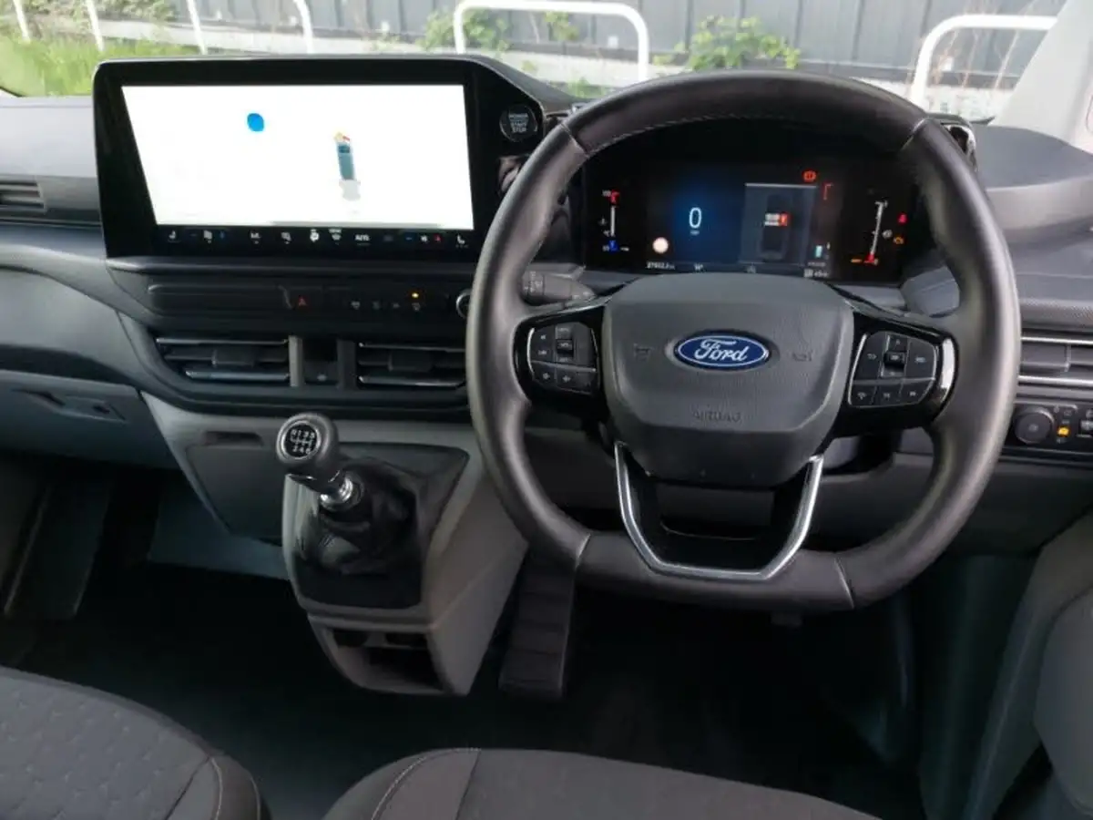2023-ford-transit-custom-20tdci-280-l1h1-limited-136pseu6e-panel-van-1996cc-big-6