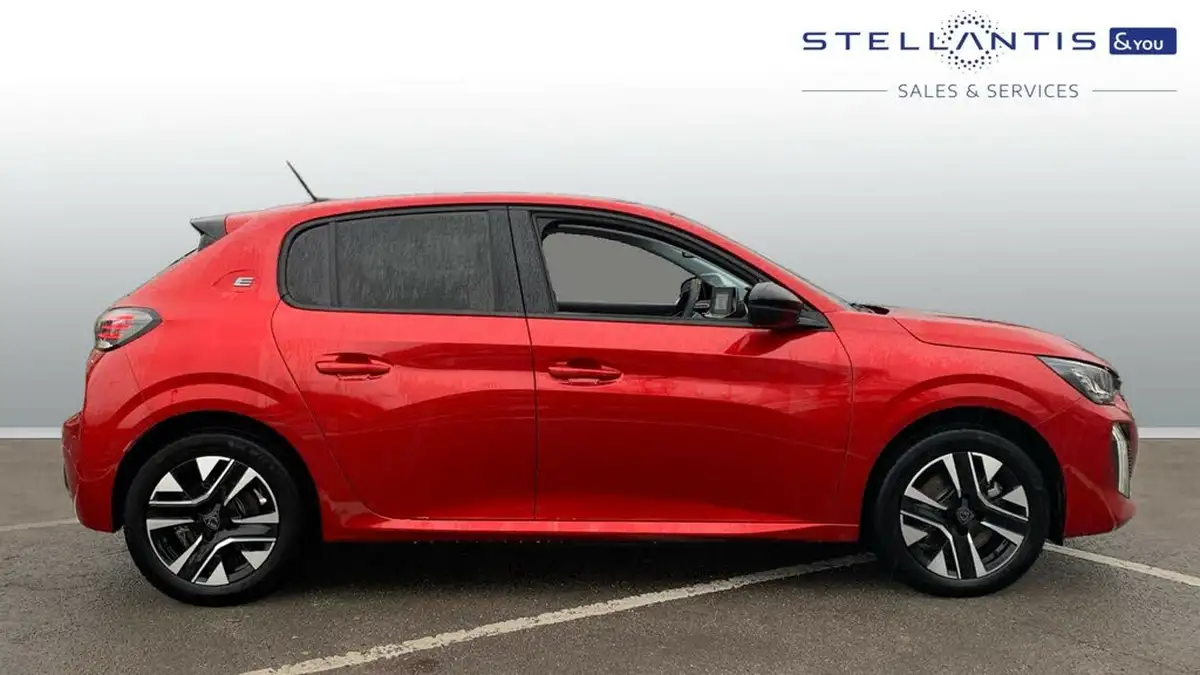 2024-peugeot-208-e-e-style-big-1
