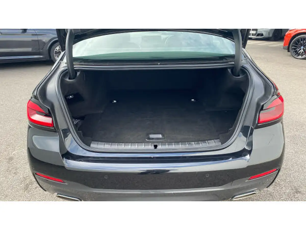 2022-bmw-5-series-20-530e-m-sport-saloon-4d-big-12