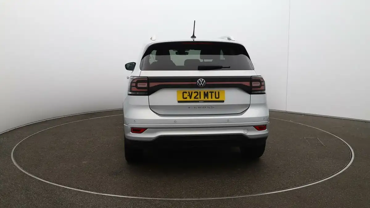 2021-volkswagen-t-cross-15-tsi-r-line-big-52