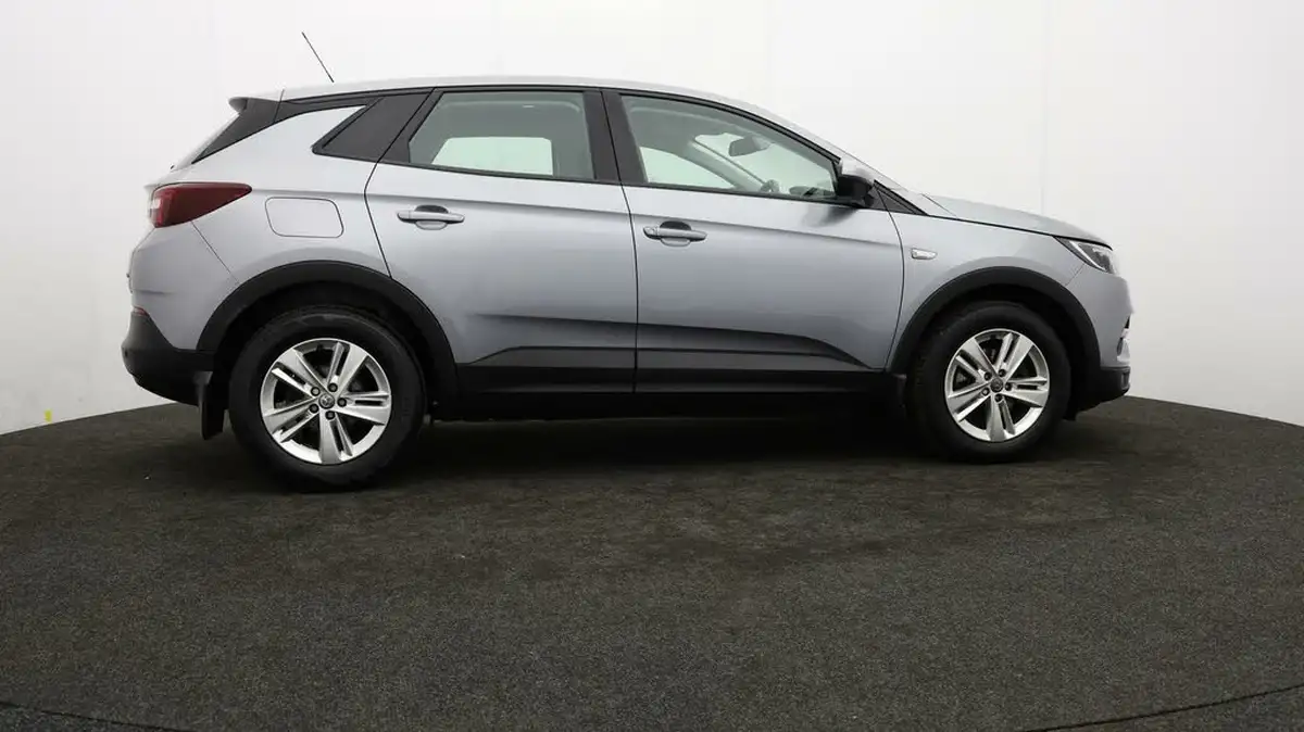 2020-vauxhall-grandland-x-12-se-big-21