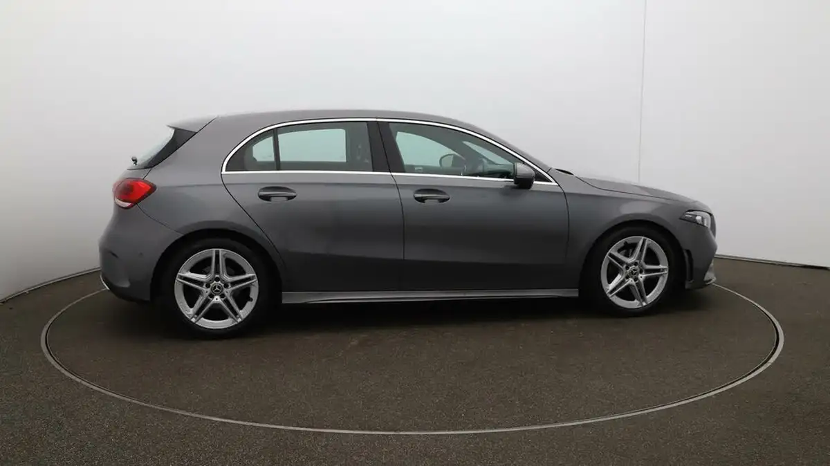 2019-mercedes-benz-a-class-15d-a180d-amg-line-executive-hatchback-5d-7g-dct-big-7
