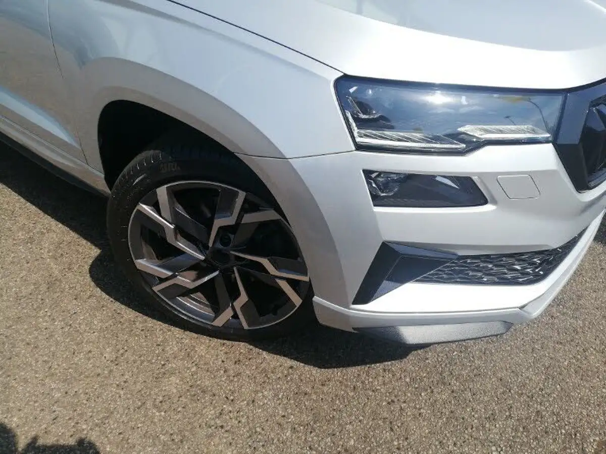 2024-skoda-karoq-20tdi-sportline-4x4-dsg-big-8