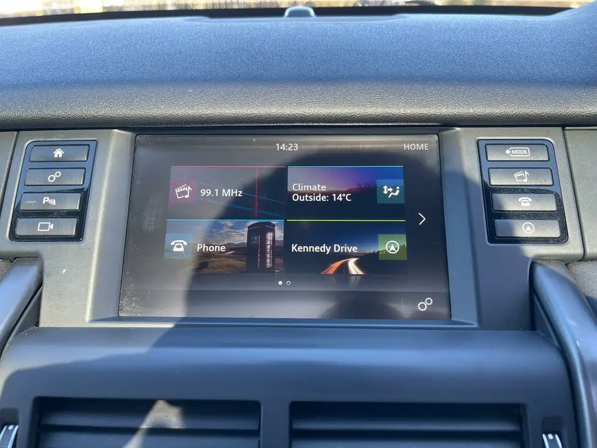 2018-land-rover-discovery-sport-20td4-landmark-big-37
