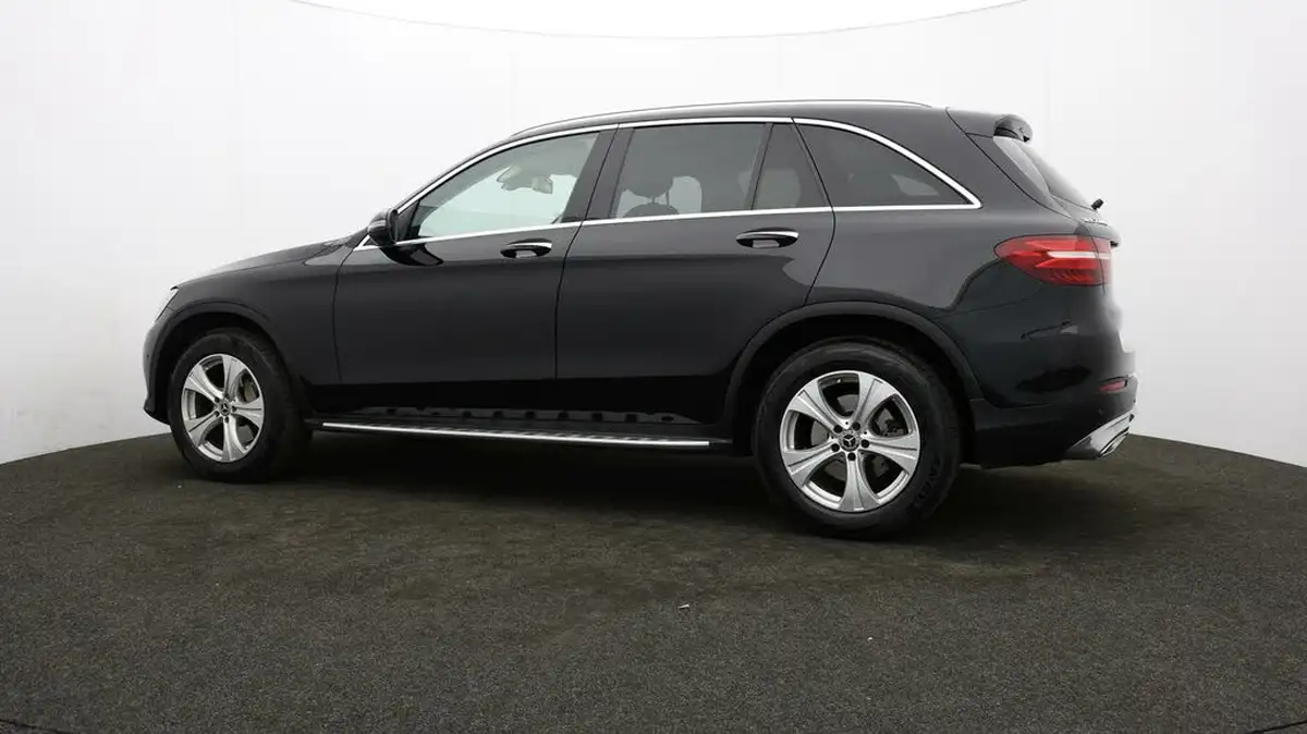 2017-mercedes-benz-glc-class-21d-glc220d-sport-premiumss-station-wagon-5d-big-63