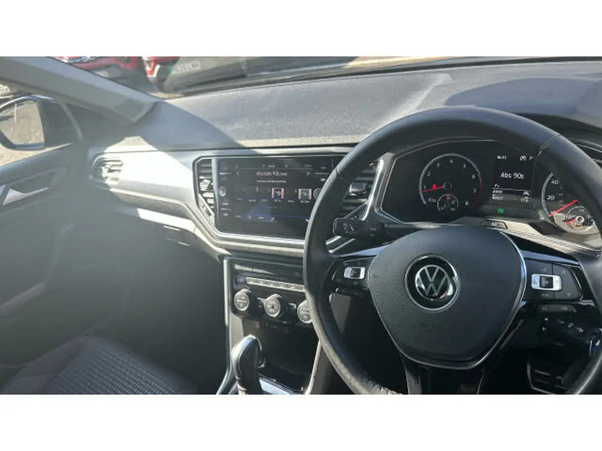2021-volkswagen-t-roc-15-tsi-active-hatchback-5d-dsg-big-10