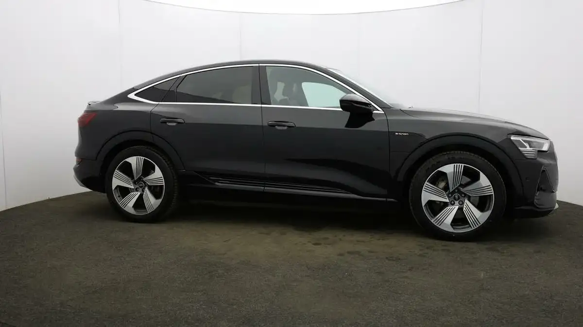 2021-audi-e-tron-50e-s-line-sportback-big-43