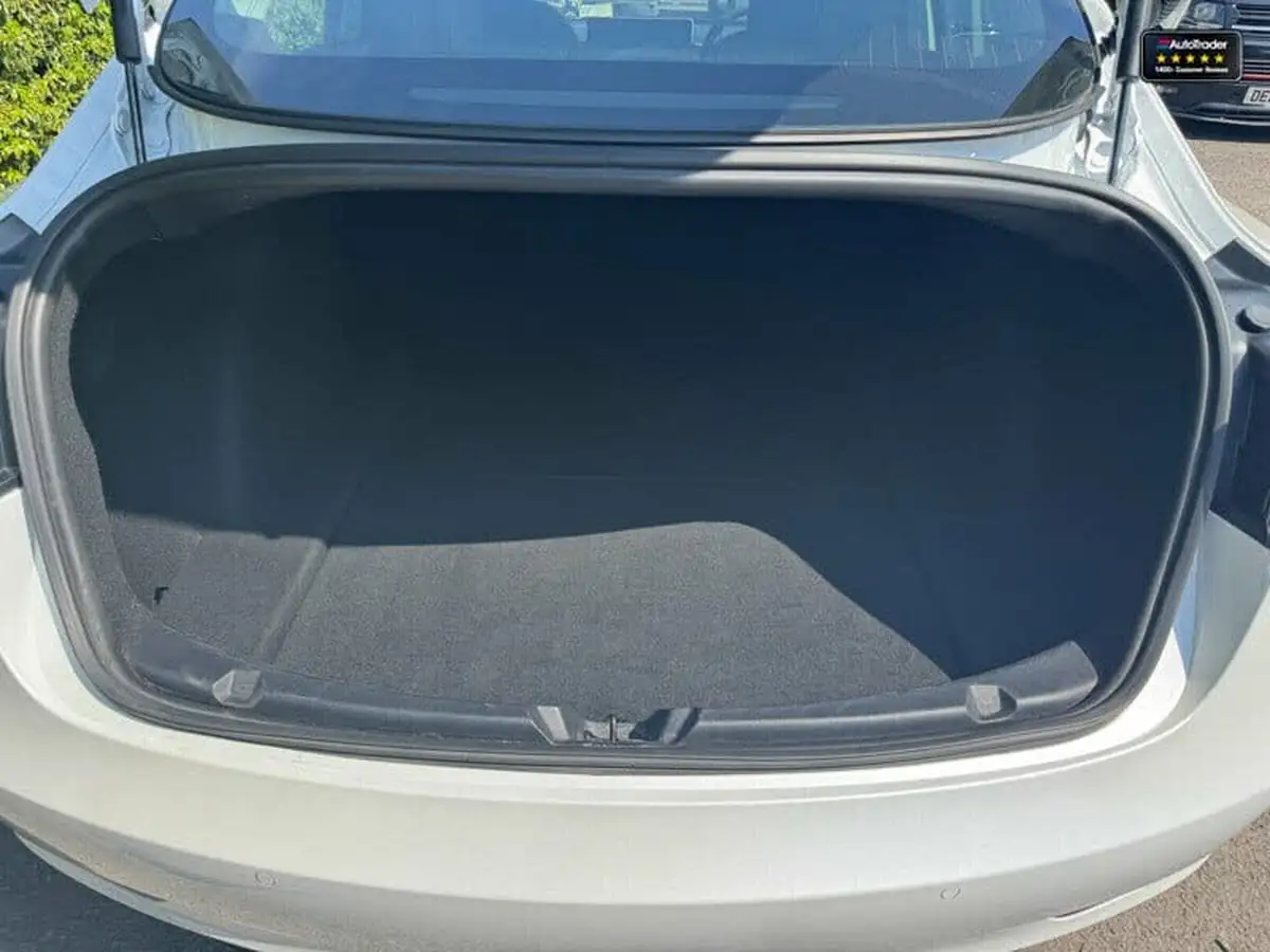 2020-tesla-model-3-e-long-range-big-6