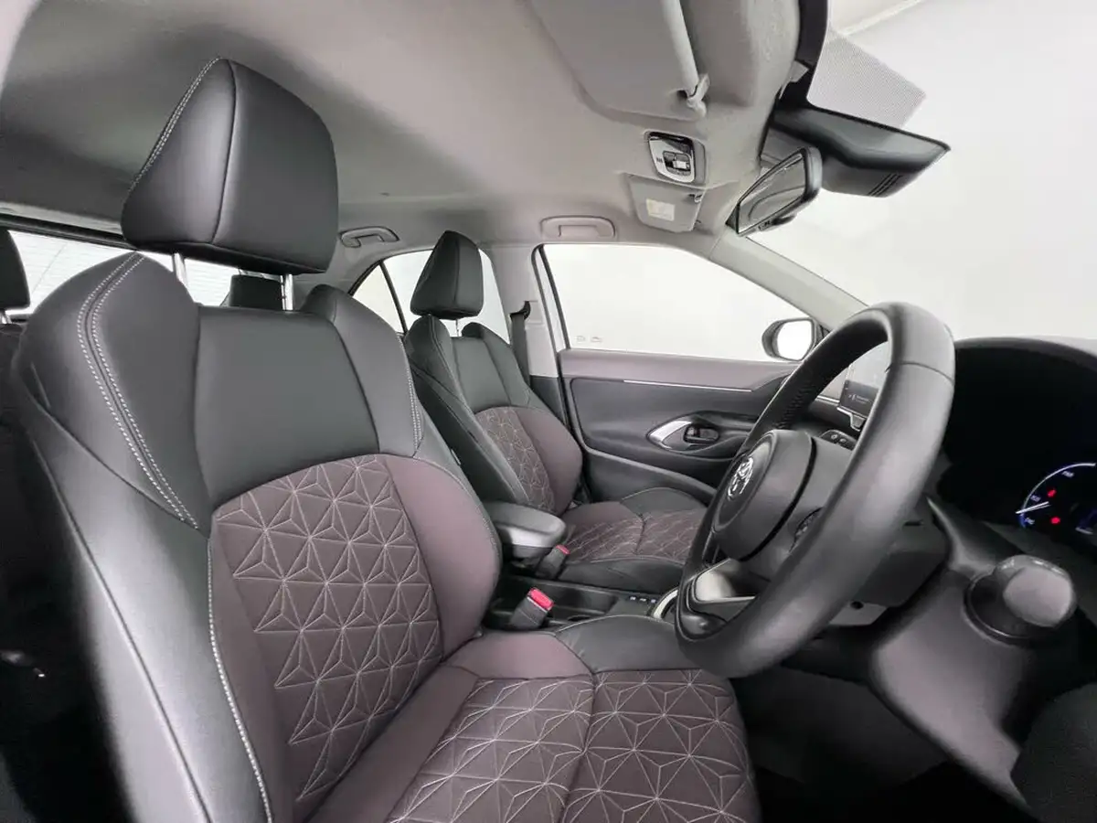 2023-toyota-yaris-cross-15-vvt-i-excel-awd-i-big-11
