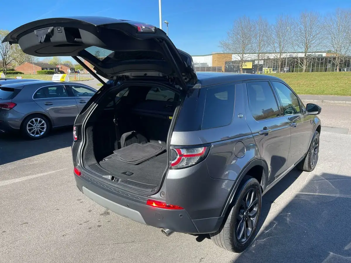 2018-land-rover-discovery-sport-20td4-landmark-big-9