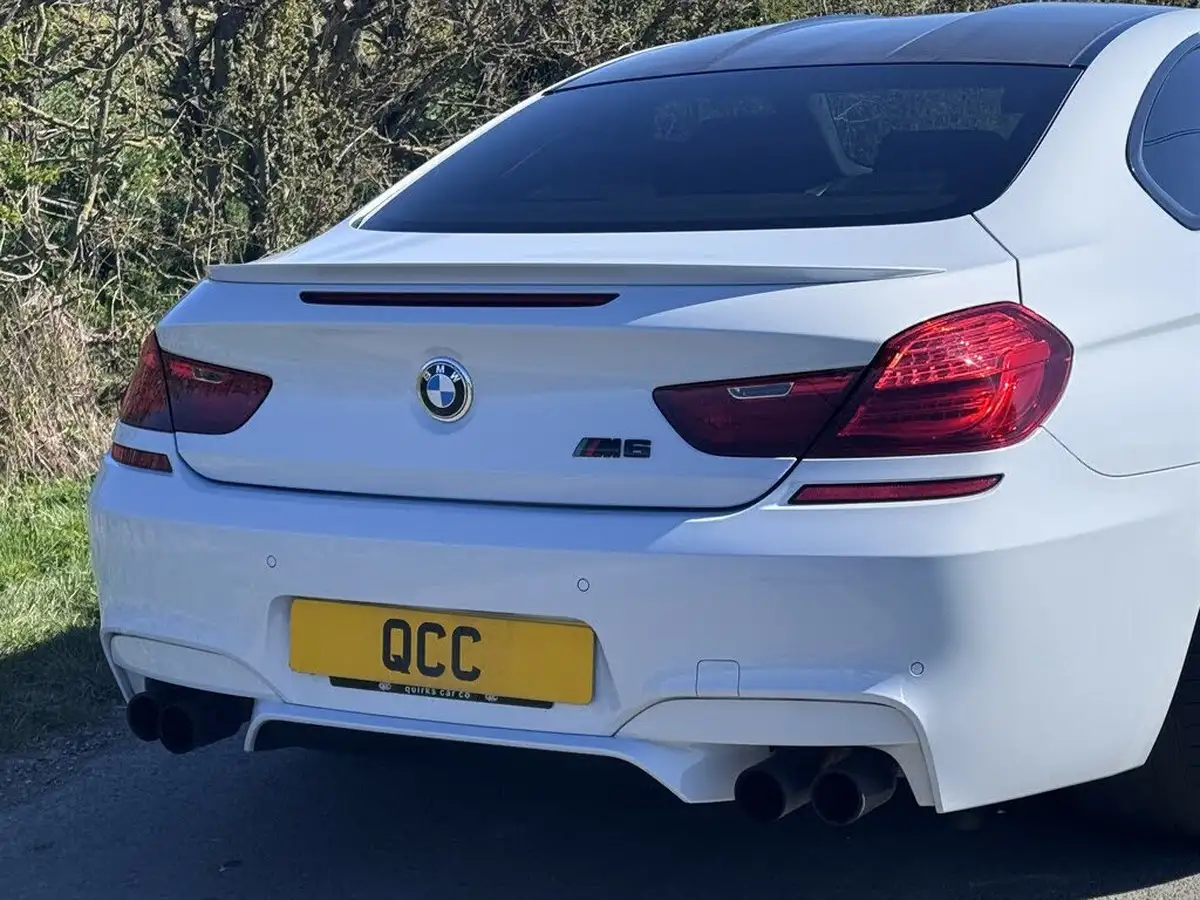 2016-bmw-6-series-44-m6-coupe-2d-big-22