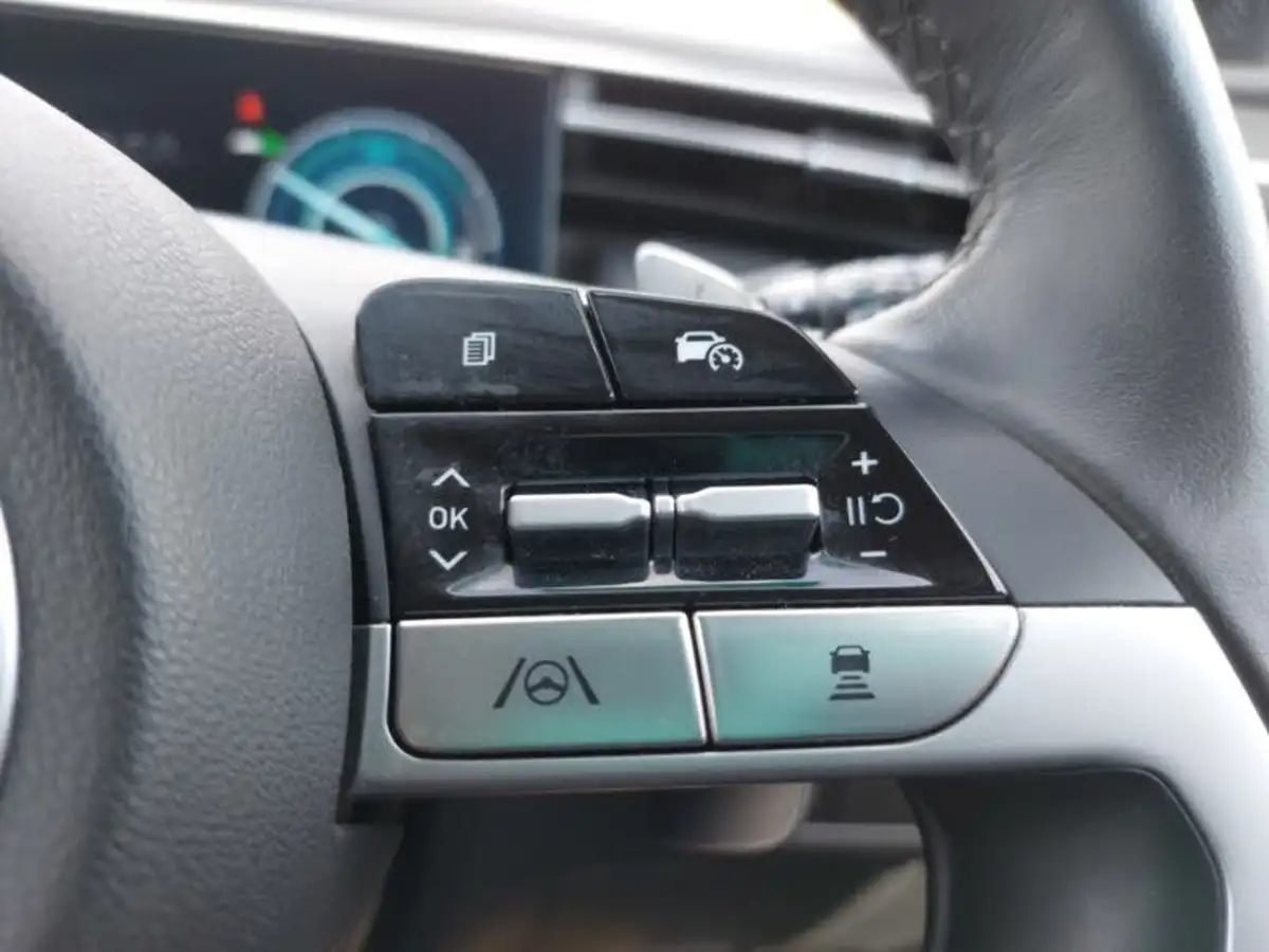2024-hyundai-tucson-16-t-gdi-premium-230ps-hybrid-auto-big-17