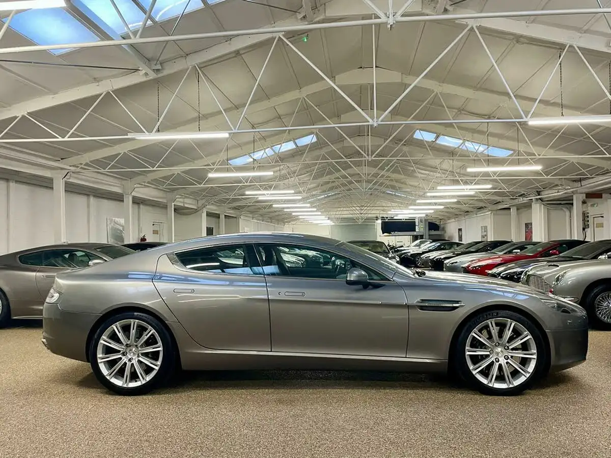 2010-aston-martin-rapide-s-v12-60-big-6