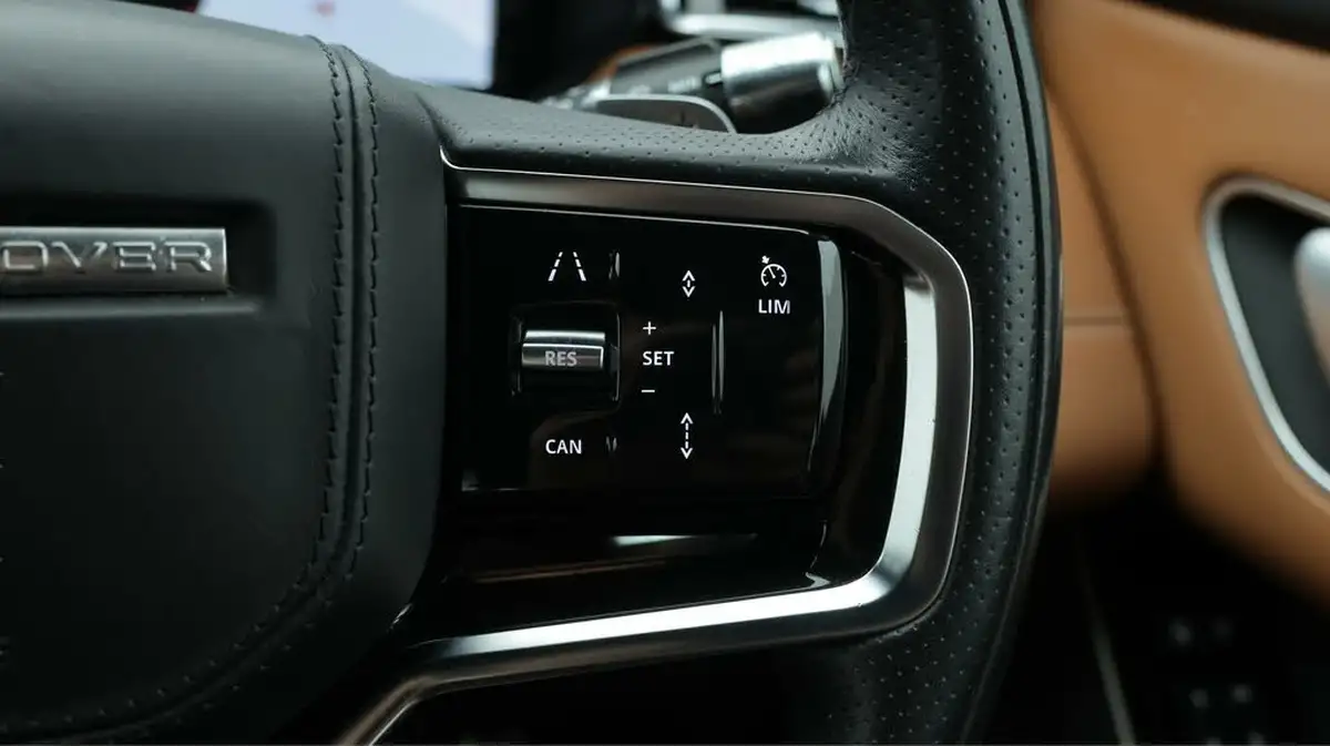 2021-land-rover-range-rover-velar-20-p250-r-dynamic-hse-250ps-big-25