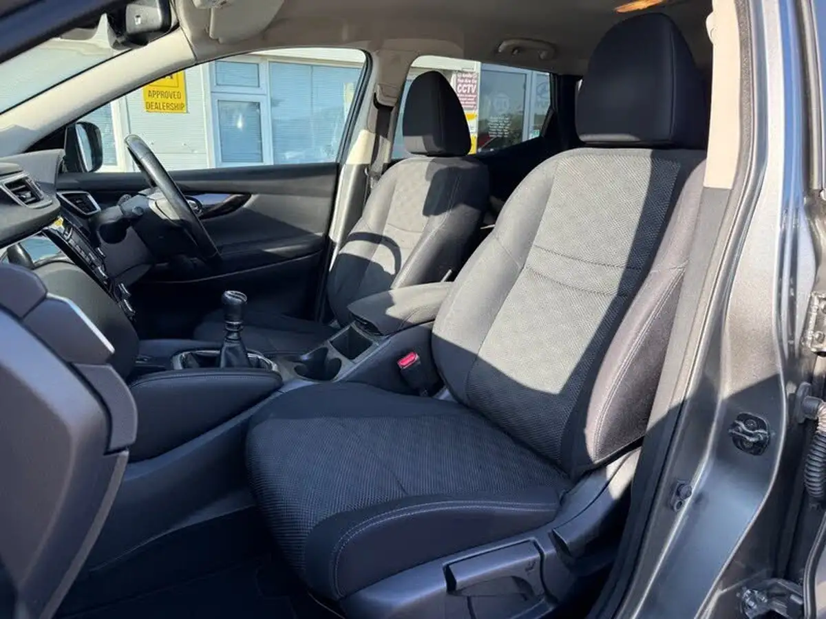 2015-nissan-qashqai-15dci-n-tec-big-18