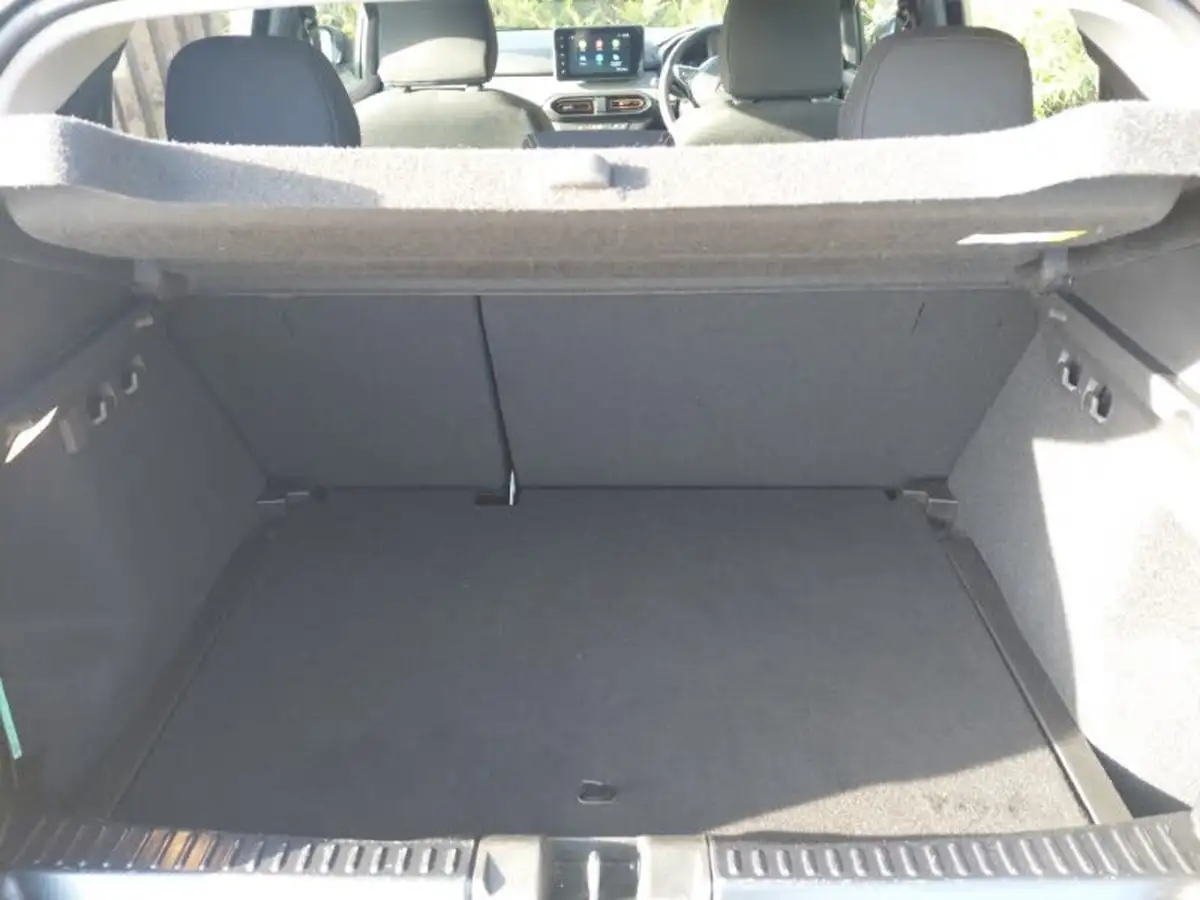 2022-dacia-sandero-stepway-10-tce-comfort-90bhp-big-7