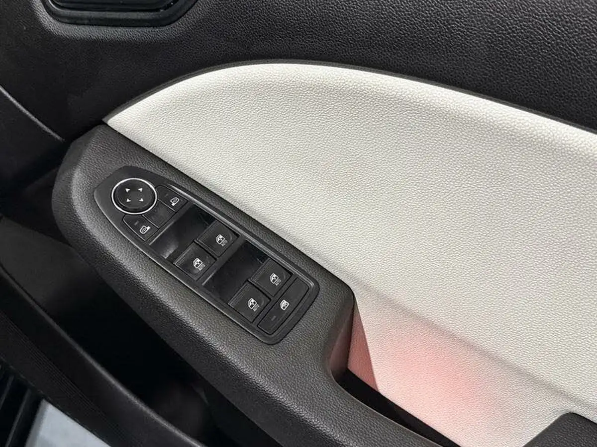 2022-renault-clio-10-tce-se-edition-big-13