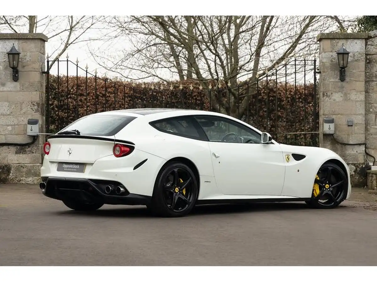 2013-ferrari-ff-63-big-14