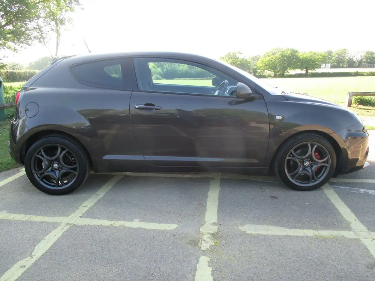 2016-alfa-romeo-mito-13jtdm-2-speciale-big-3