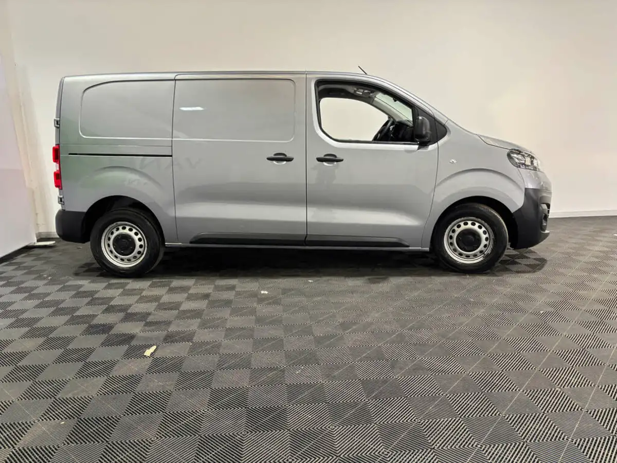 2022-vauxhall-vivaro-15td-2900-l1h1-dynamic-big-1