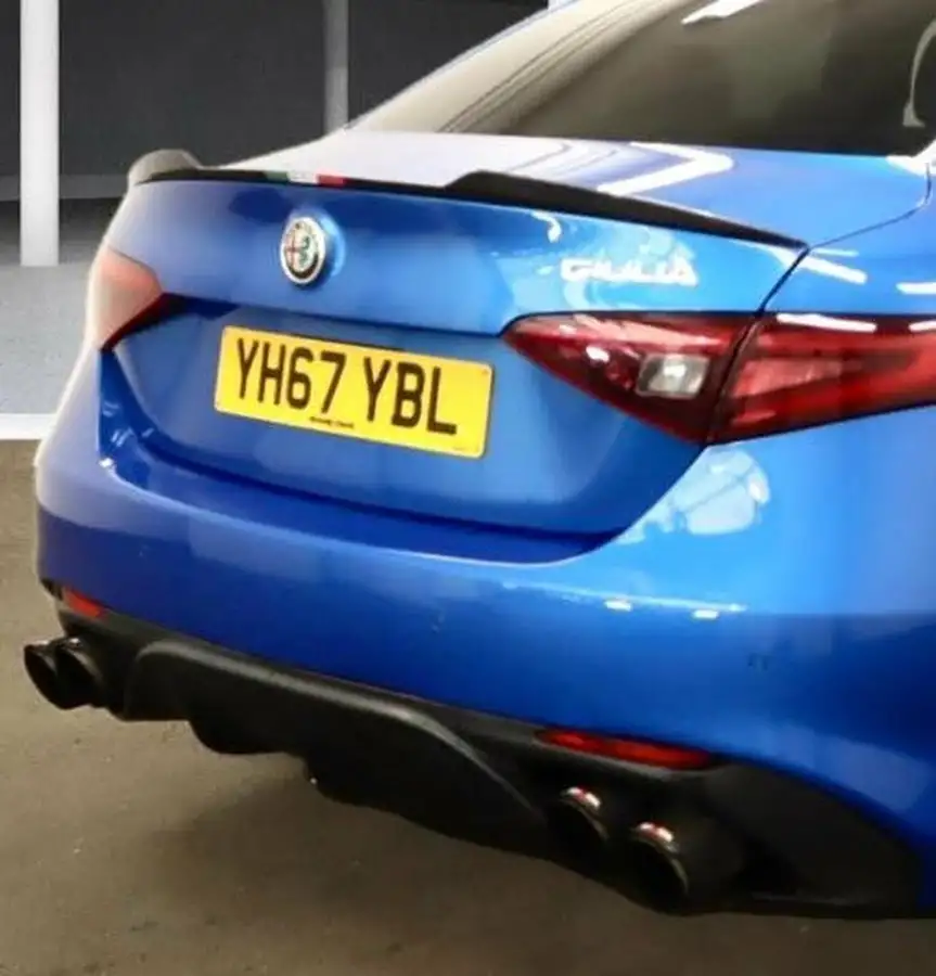 2017-alfa-romeo-giulia-20-veloce-big-11