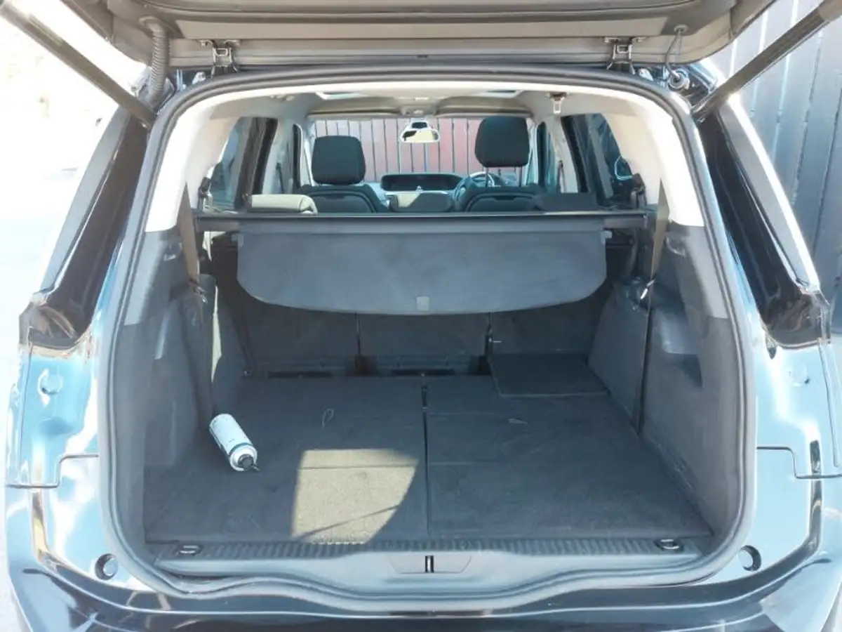 2022-citroen-grand-c4-spacetourer-12-puretech-shine-eat8-big-7