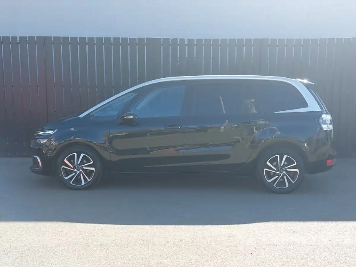 2022-citroen-grand-c4-spacetourer-12-puretech-shine-eat8-big-3