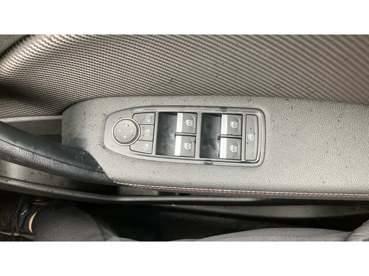 2024-renault-captur-10-tce-rs-line-big-24