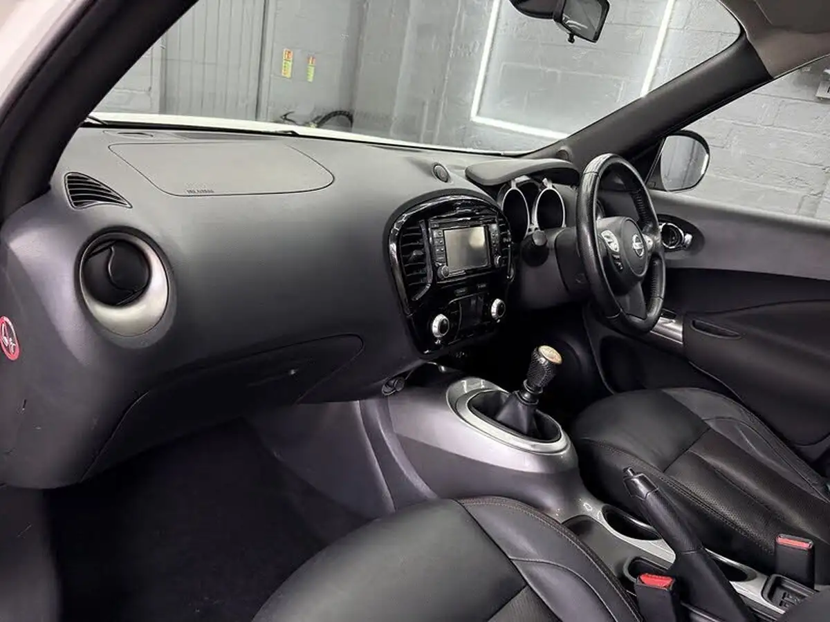 2013-nissan-juke-15dci-tekna-big-27