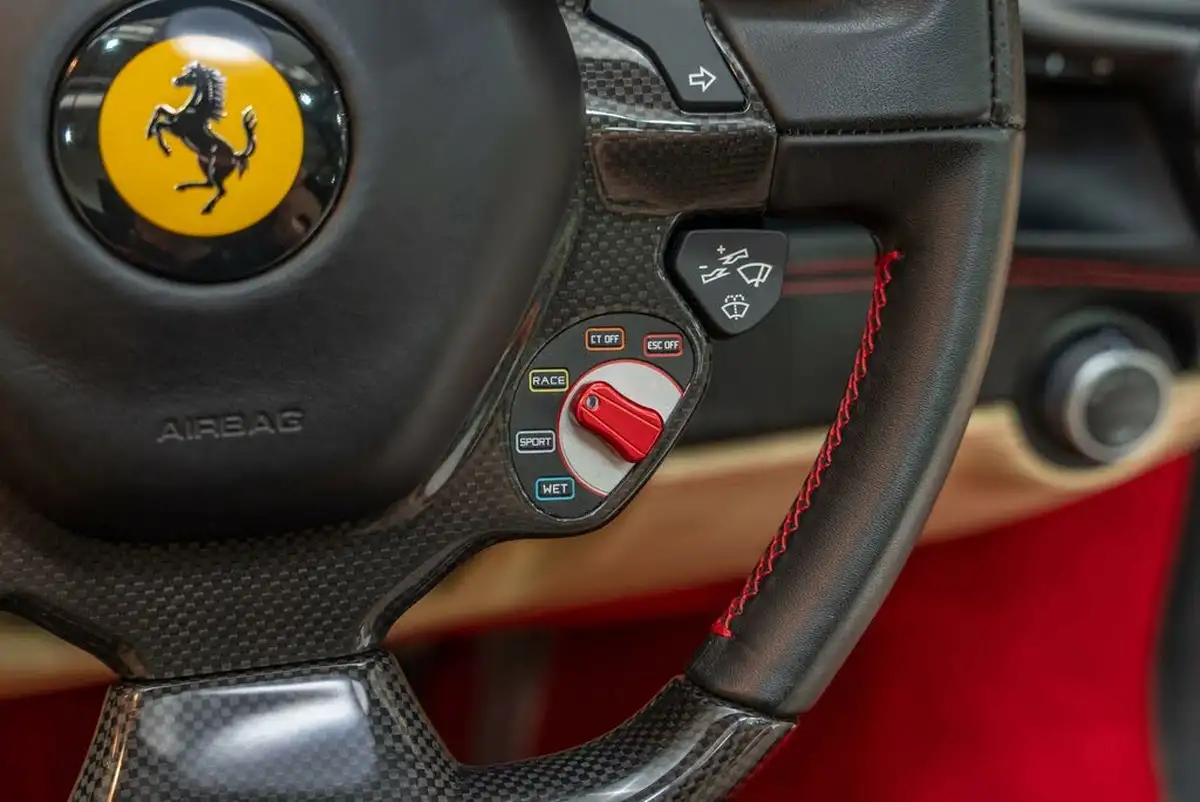 2017-ferrari-488-39-488-spider-big-19