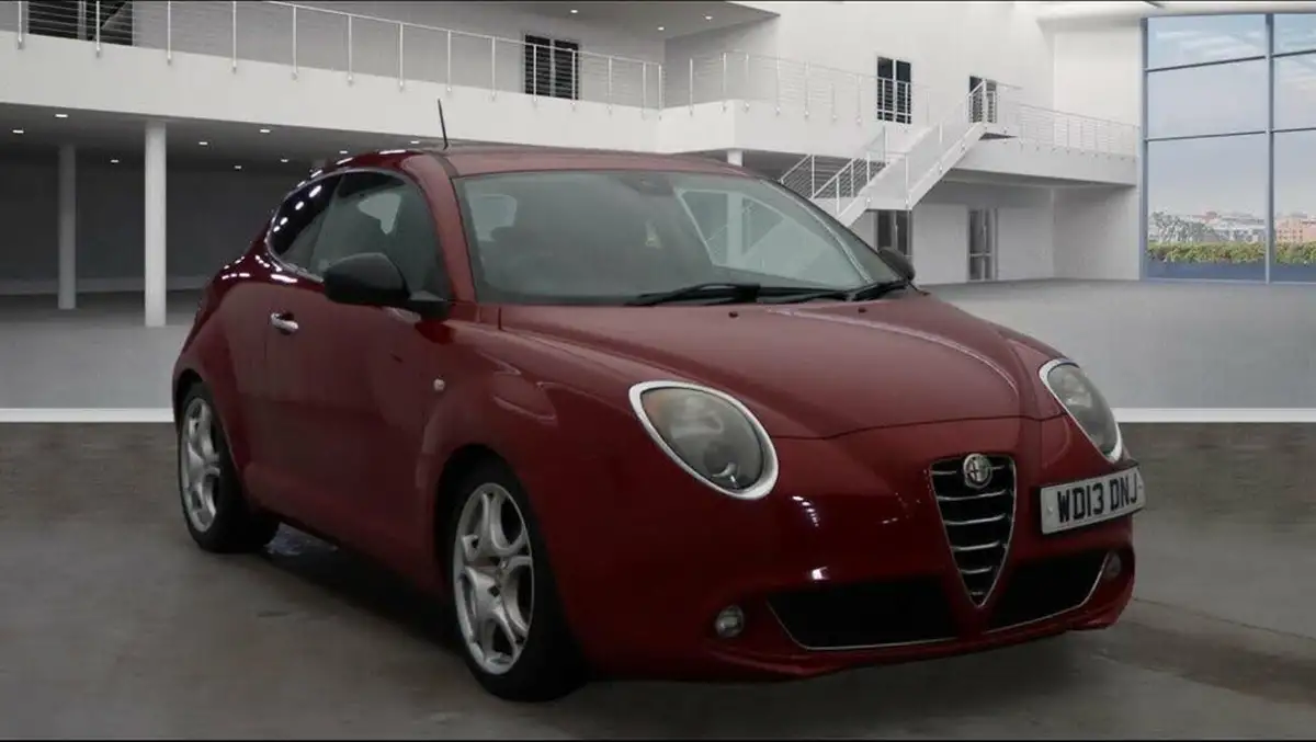 2013-alfa-romeo-mito-09-distinctive-105bhp-big-0