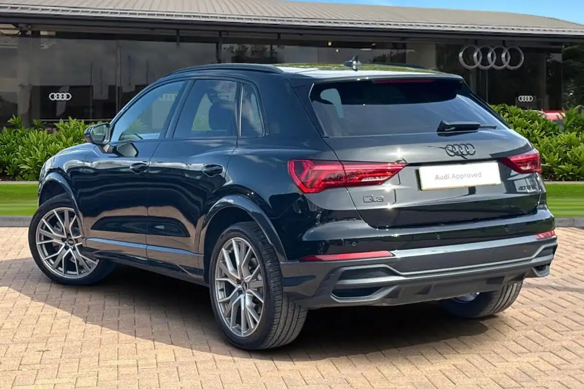 2024-audi-q3-20-40-tfsi-black-edition-station-wagon-big-1