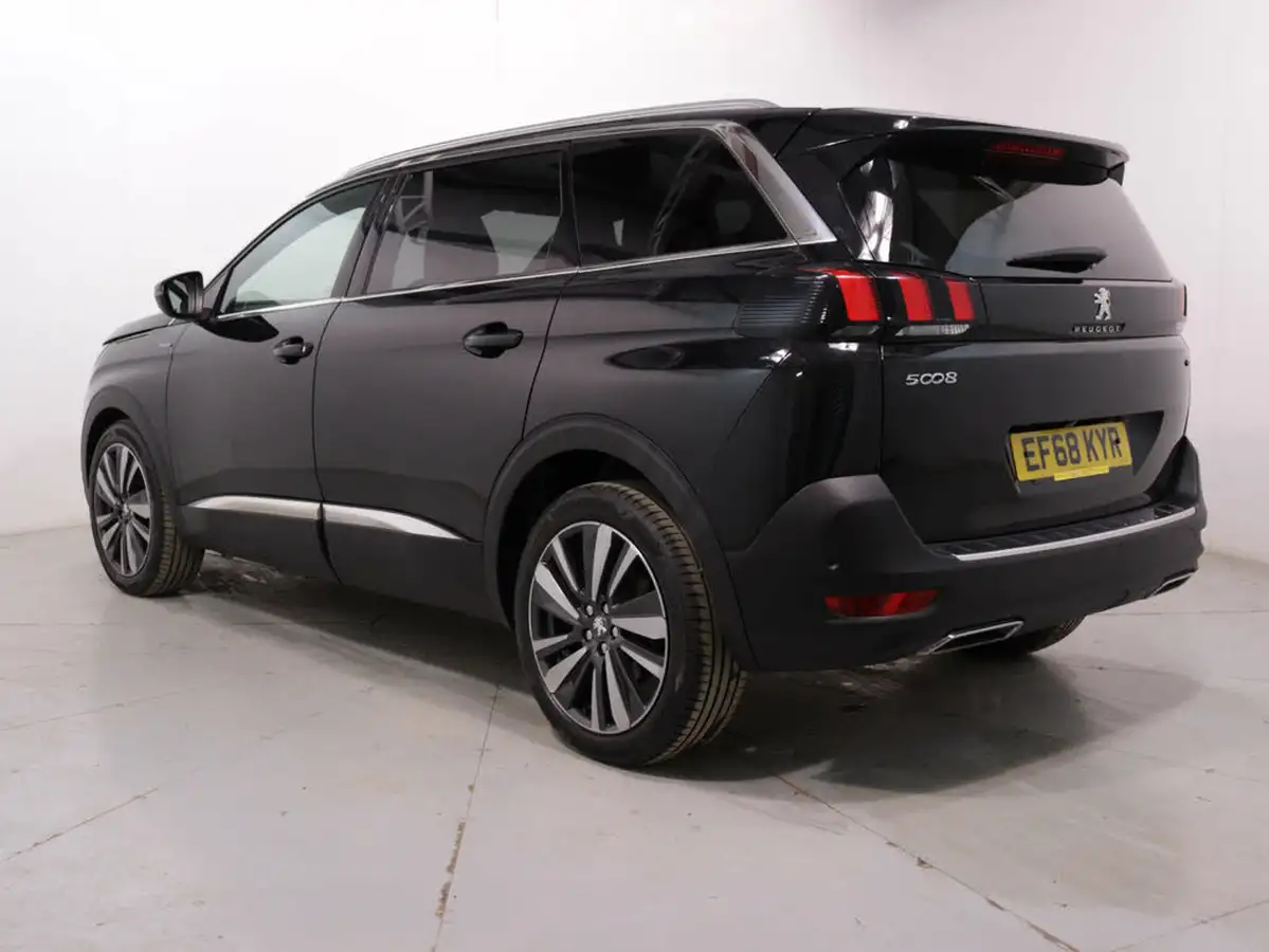 2019-peugeot-5008-suv-15-bluehdi-gt-line-premium-eat8-big-4