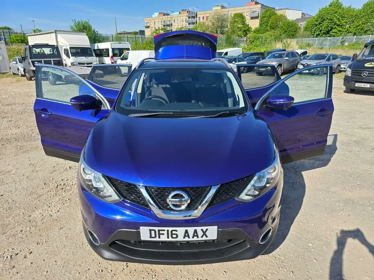 2016-nissan-qashqai-12-dig-t-n-connecta-xtronic-cvt-big-6