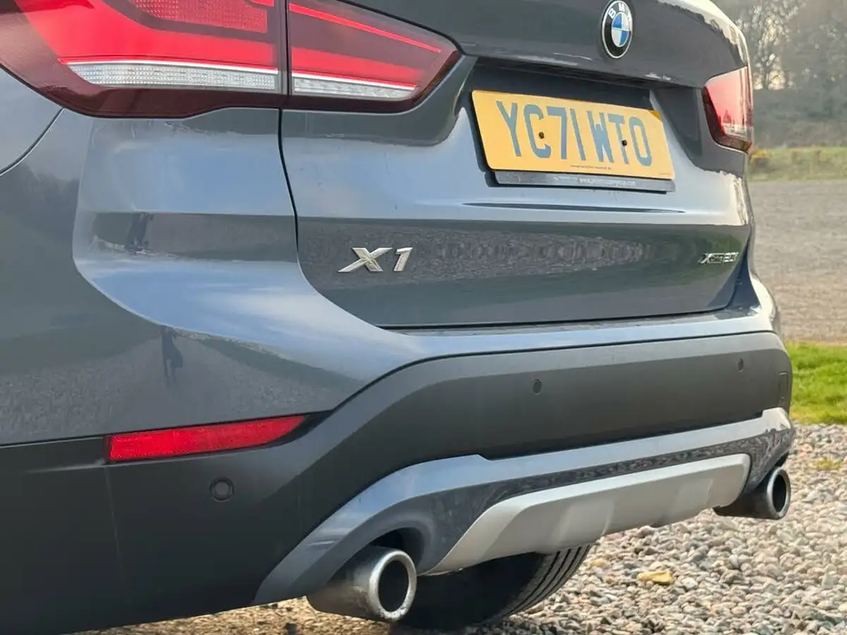2021-bmw-x1-20-xdrive20i-xline-big-40