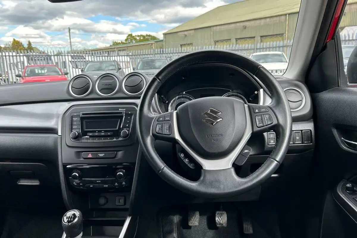 2021-suzuki-vitara-14-boosterjet-sz4-big-22