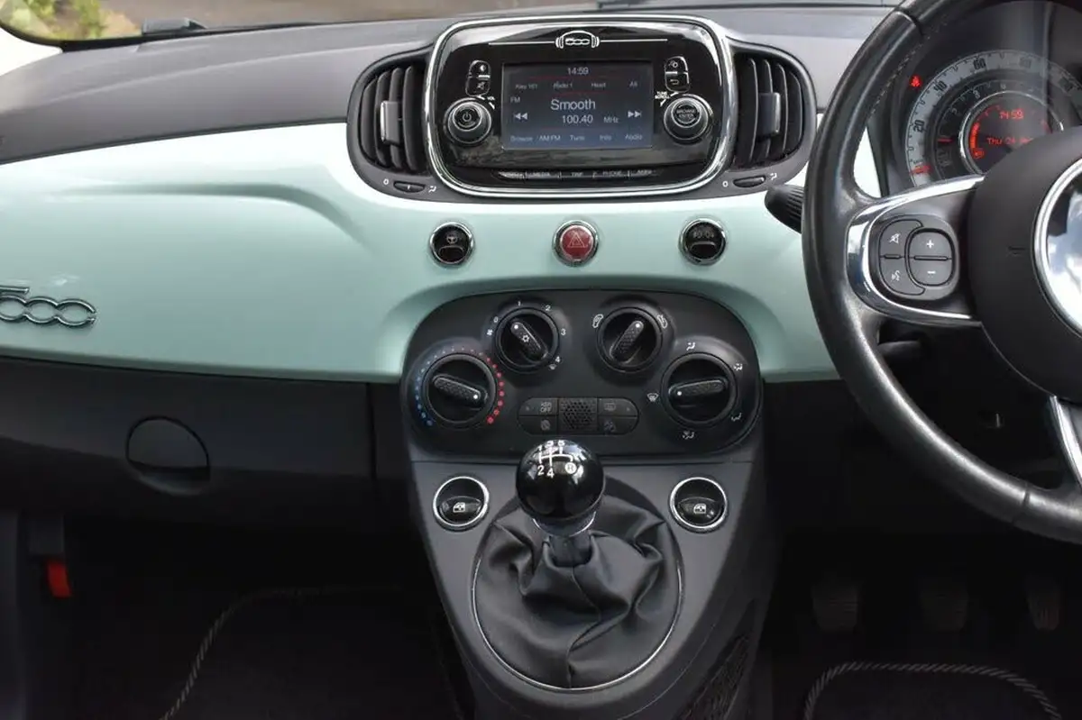2016-fiat-500-12-lounge-big-11