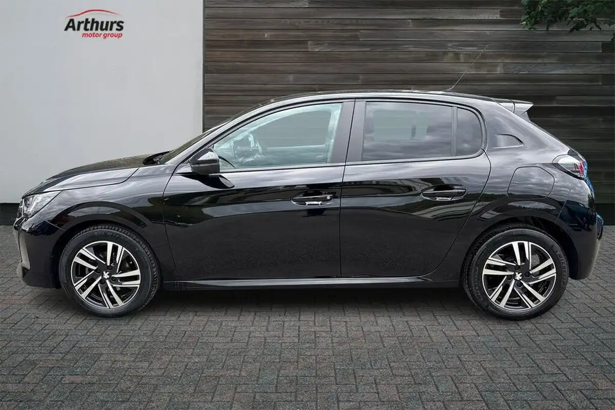 2023-peugeot-208-12-puretech-active-premium-75ps-big-5