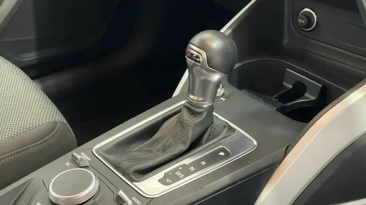 2020-audi-q2-16-30-tdi-technik-s-tronic-big-12