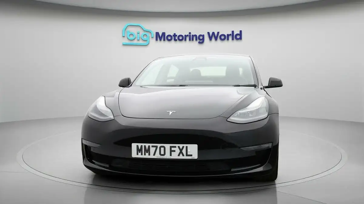 2021-tesla-model-3-e-long-range-4x4-big-1