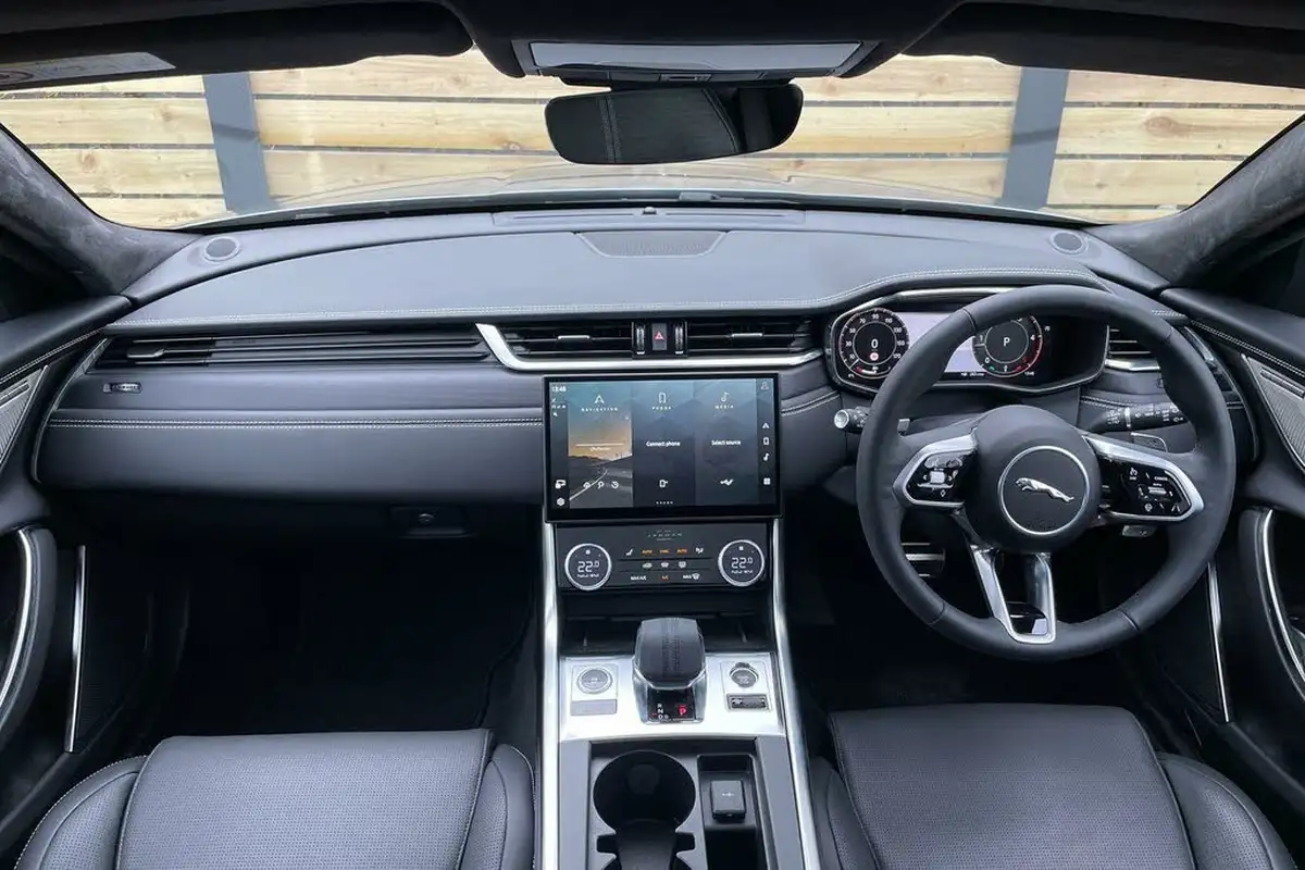 2024-jaguar-xf-20-d200-r-dynamic-hse-black-sportbrake-5d-big-2