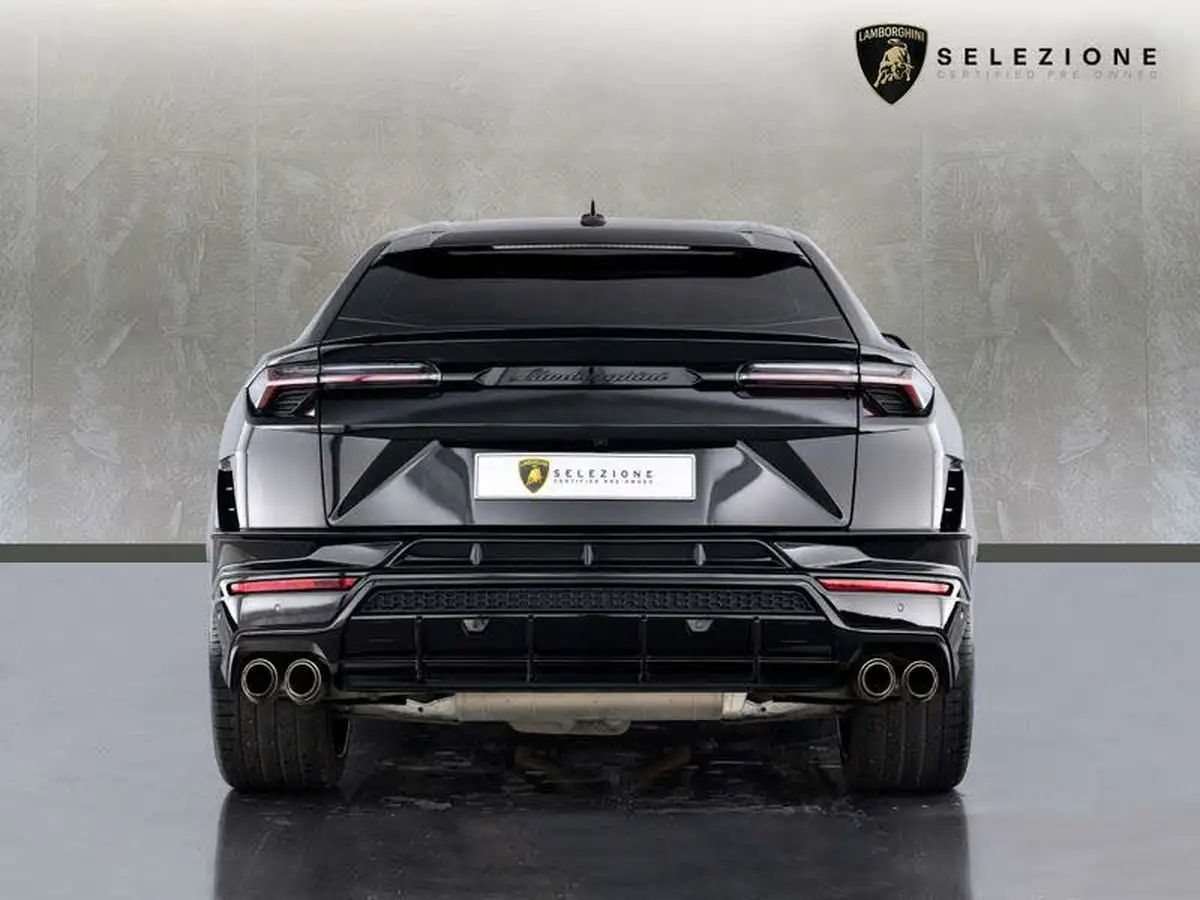 2023-lamborghini-urus-40-no-trim-big-3
